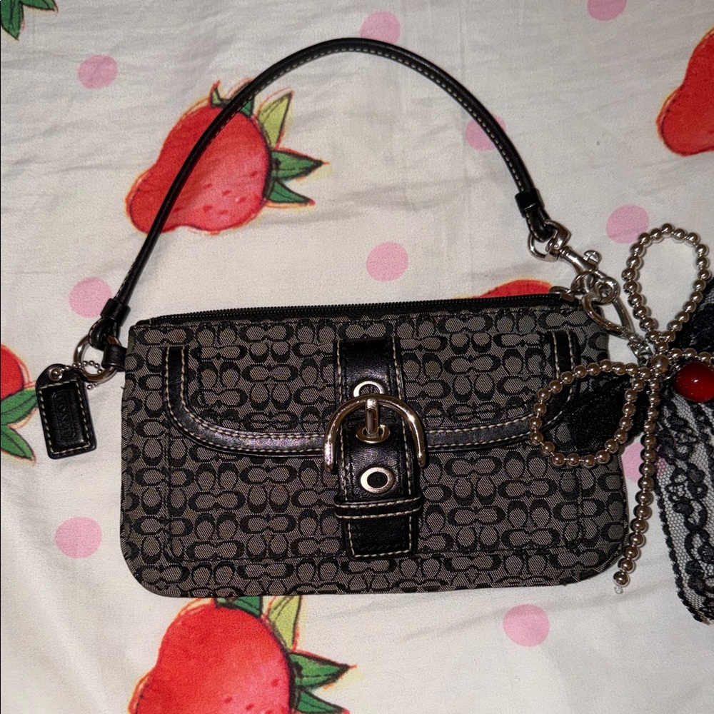 Coach vintage wristlet